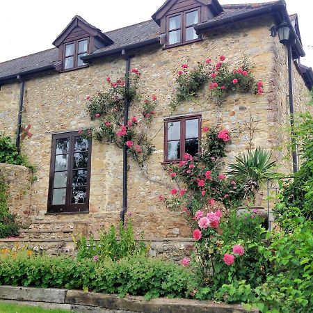 Rose Cottage Musbury Екстериор снимка
